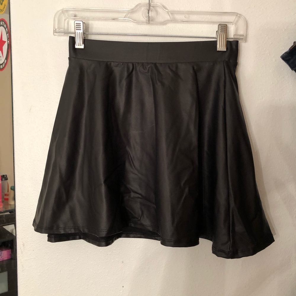 Leather skirt